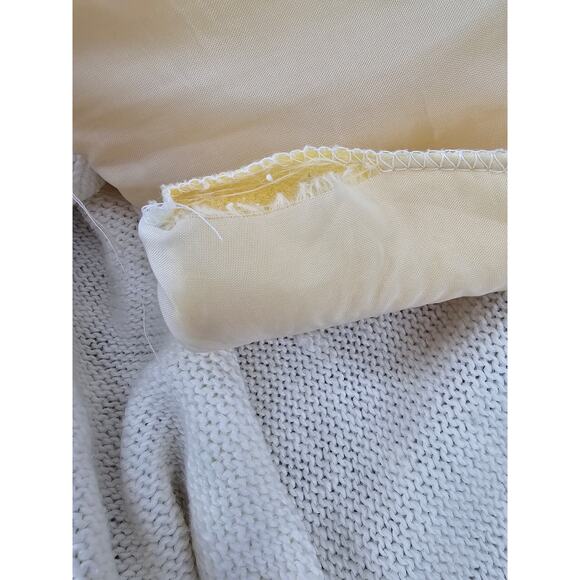 Vintage 1990s Victoria Harbour White Beaded Cardigan - Picture 7 of 7